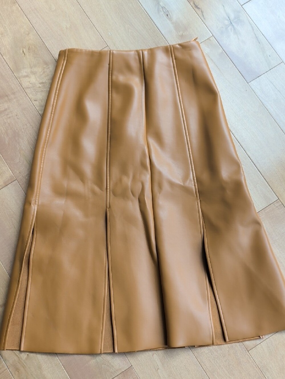 Banana Republic Faux Leather Button-Front Skirt in Camel - Picture 3 of 4